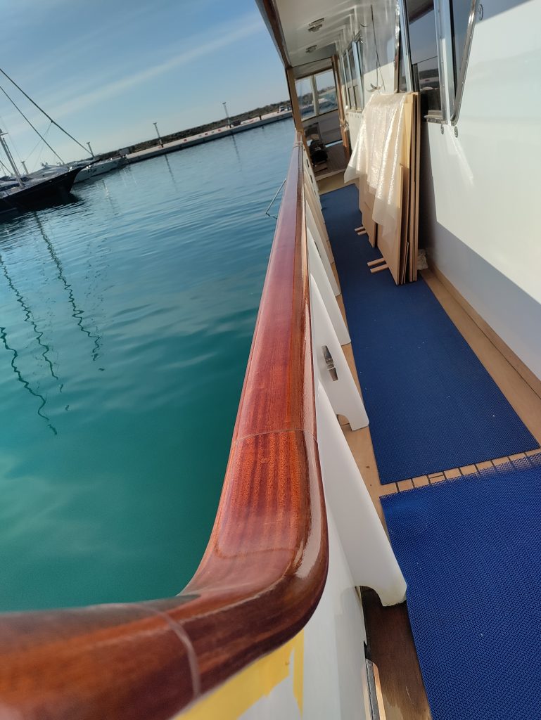 Yacht teak cap rails