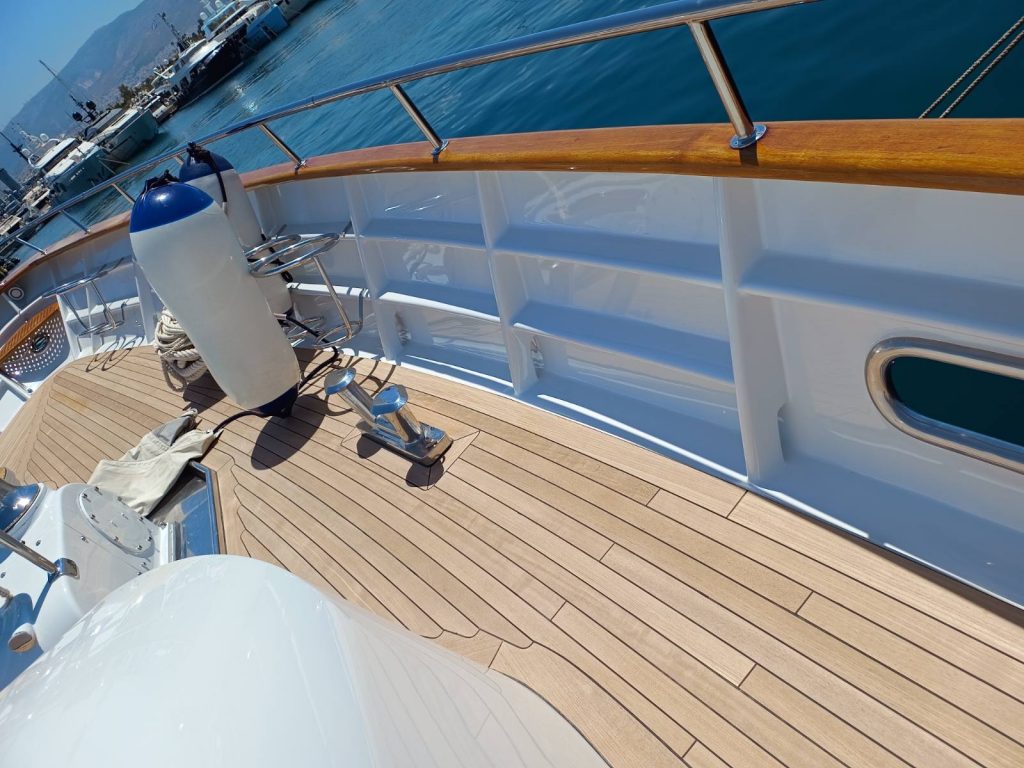 Yacht painting and refinishing project