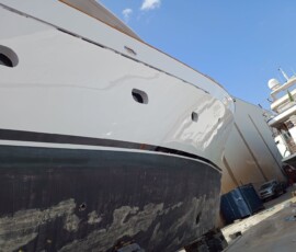 Yacht painting and refinishing project - image 15